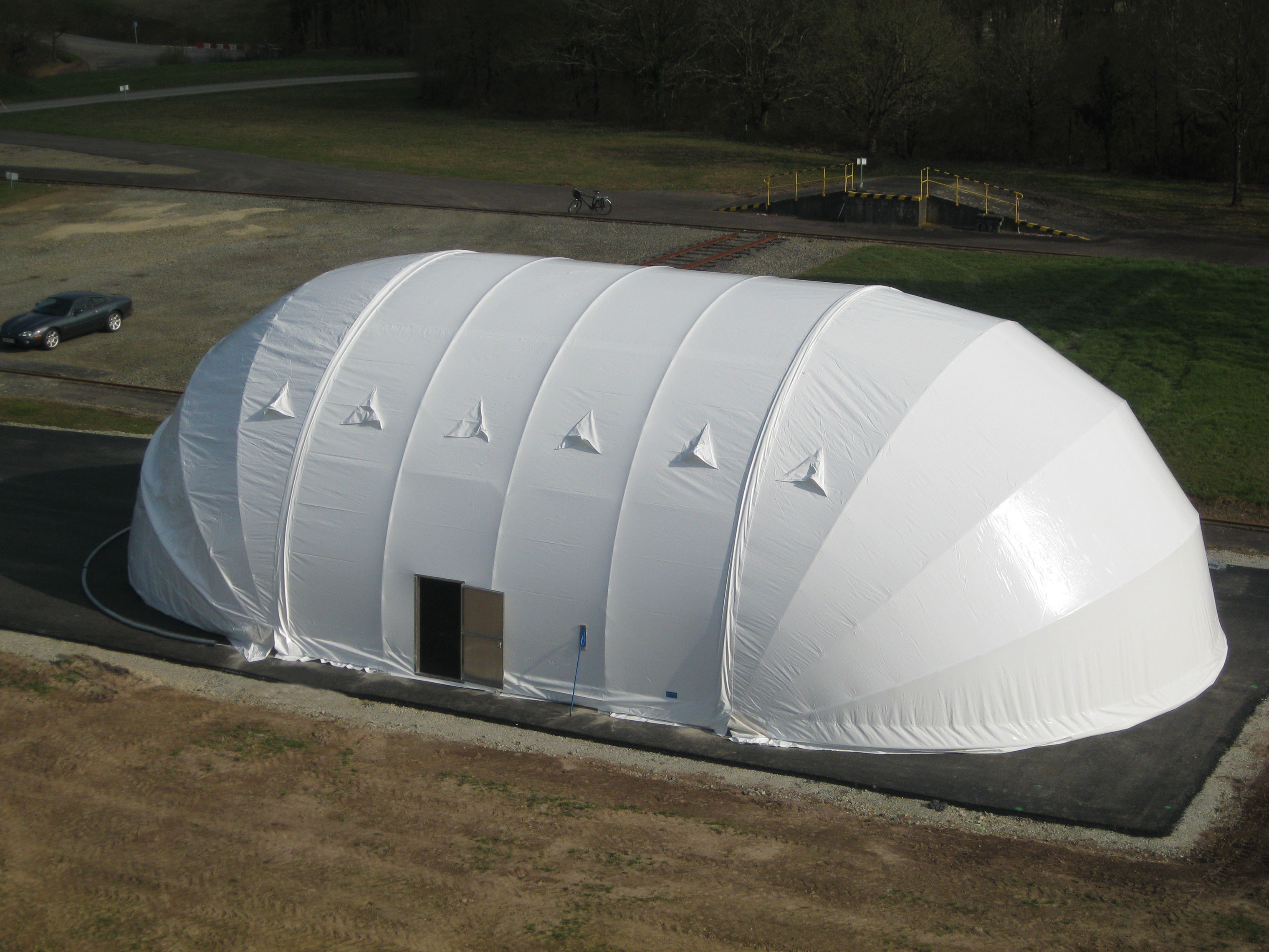 abri de protection avion militaire hélicoptère armée